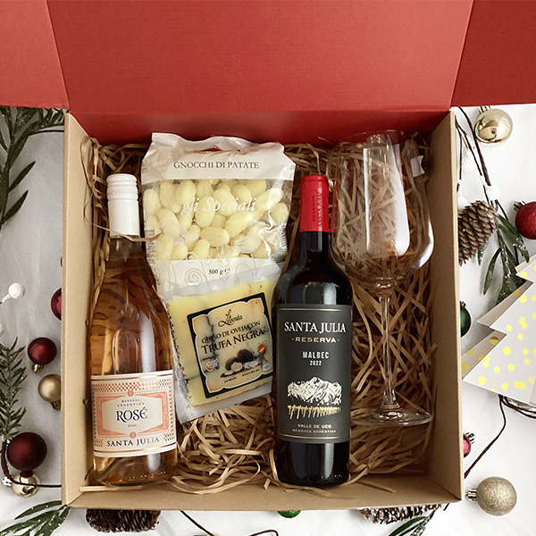 https://panuts.com/wp-content/uploads/2023/09/Gift-Box-Especial-Santa-Julia-Gourmet-holiday.jpg